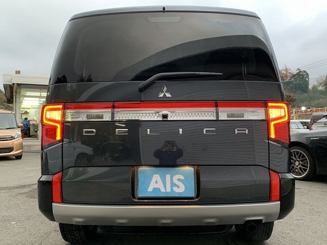 Mitsubishi DELICA D5 2022-10 28133-6