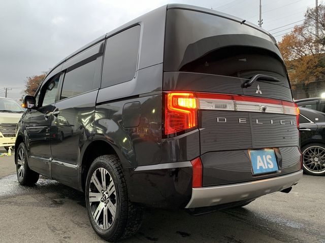 Mitsubishi DELICA D5 2022-10 28133-7