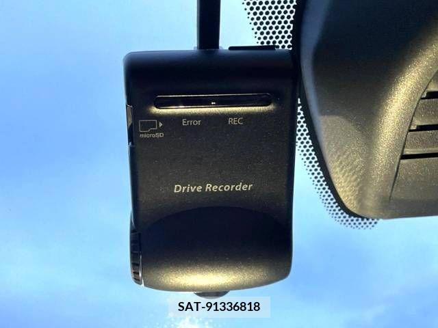 Nissan NOTE 2015-10 281010-7