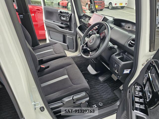 Honda N BOX CUSTOM 2022-07 330705-5