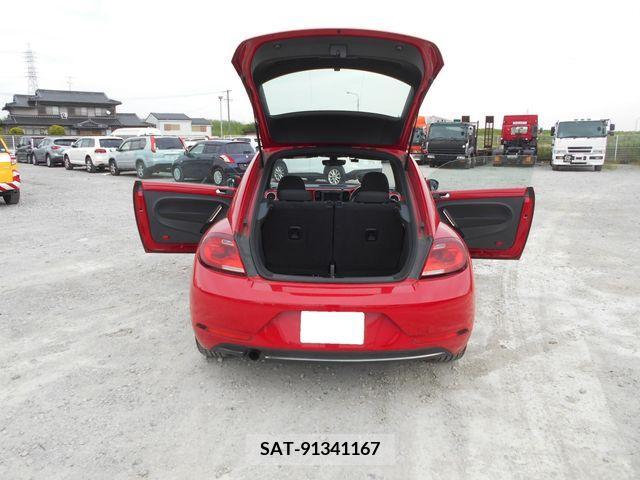VolksWagen THE BEETLE 2018-04 289637-14