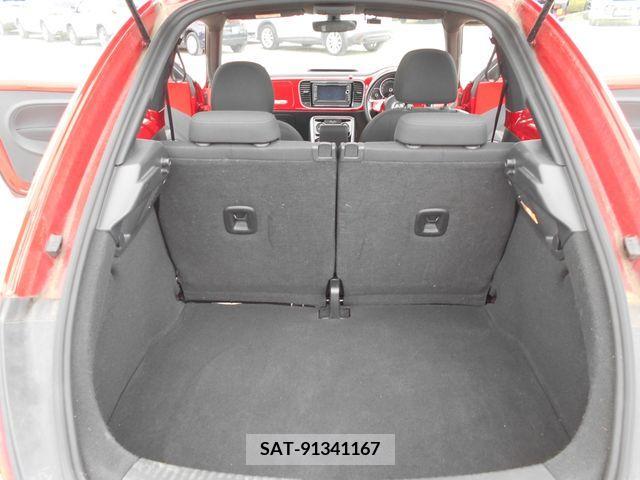 VolksWagen THE BEETLE 2018-04 289637-15