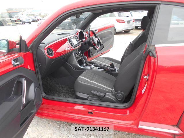 VolksWagen THE BEETLE 2018-04 289637-12