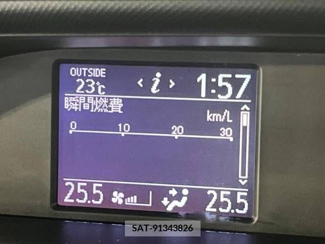 Toyota VOXY 2014-09 337522-7