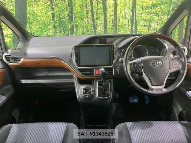 Toyota VOXY 2014-09 337522-1