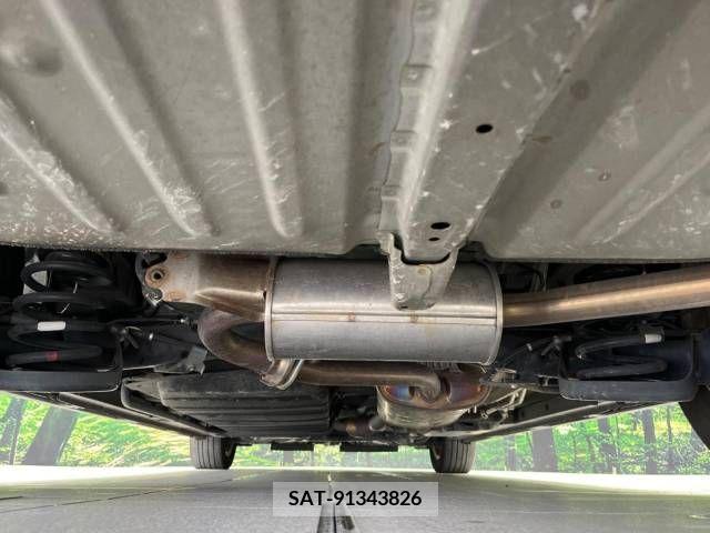 Toyota VOXY 2014-09 337522-19