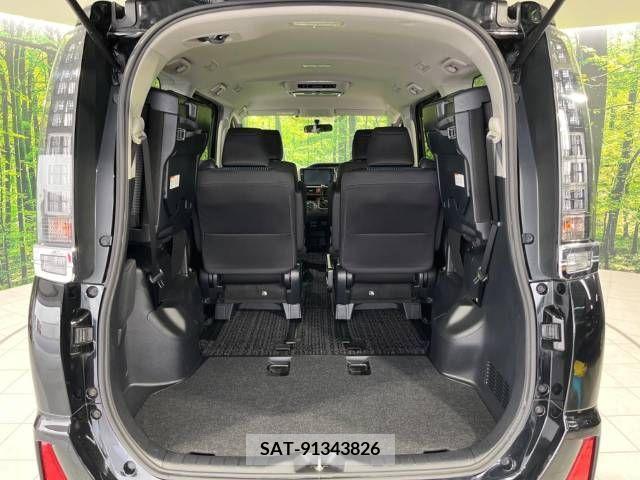 Toyota VOXY 2014-09 337522-11