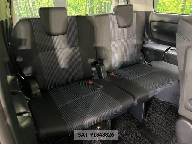 Toyota VOXY 2014-09 337522-10