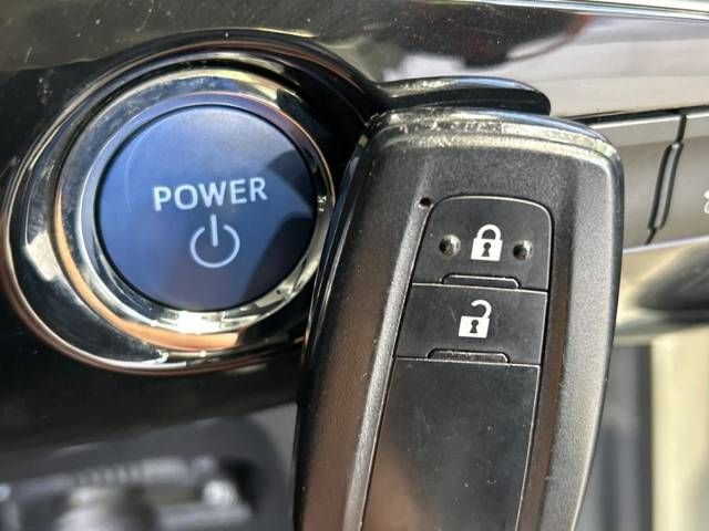 Toyota PRIUS 2017-11 21471-7