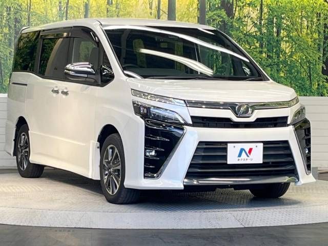 Toyota VOXY 2018-04 181078-17
