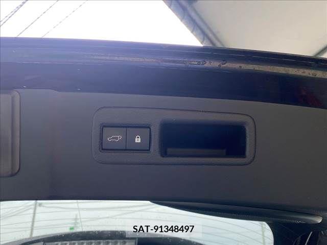 Lexus NX 2019-01 391906-12