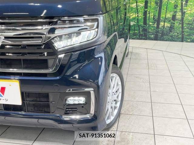 Honda N BOX 2021-12 278688-11