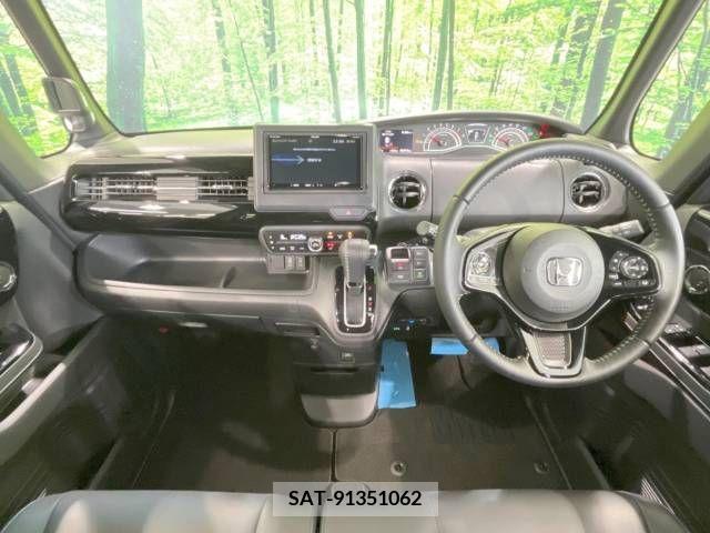 Honda N BOX 2021-12 278688-1