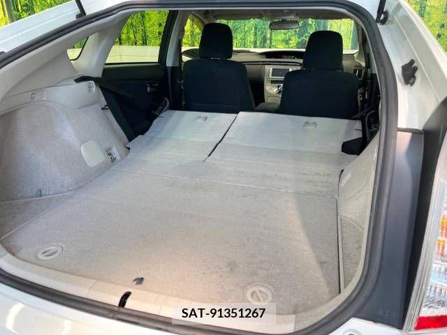 Toyota PRIUS 2012-07 366449-10