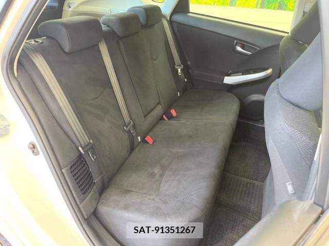 Toyota PRIUS 2012-07 366449-9