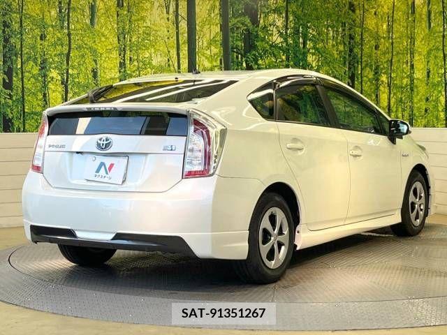 Toyota PRIUS 2012-07 366449-17