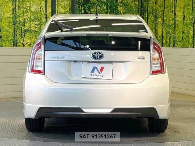Toyota PRIUS 2012-07 366449-15