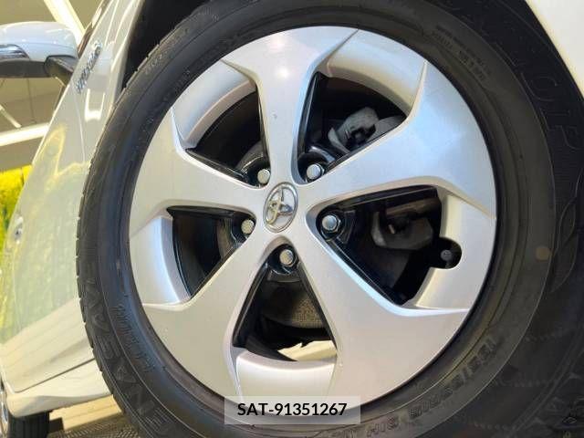 Toyota PRIUS 2012-07 366449-13