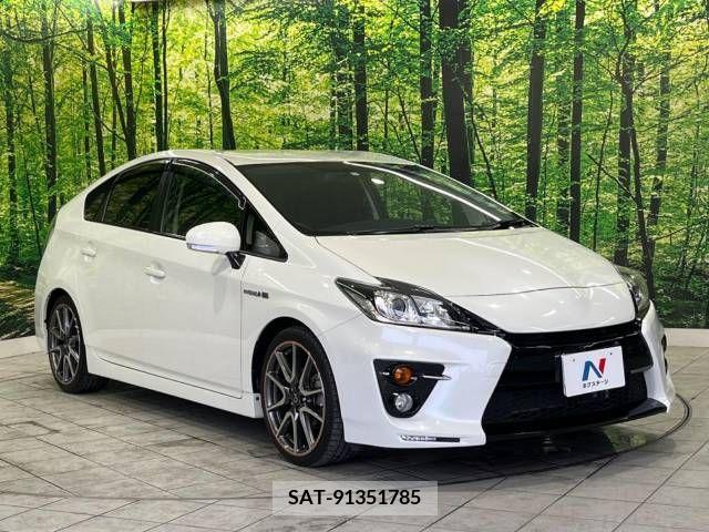 Toyota PRIUS 2013-11 281759-15