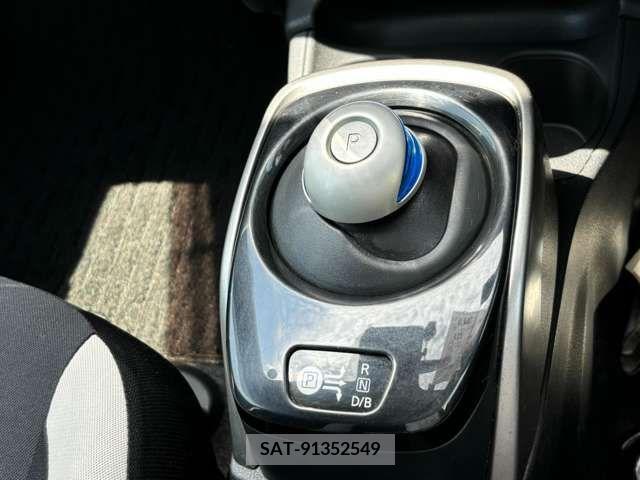 Nissan NOTE 2019-07 365435-12