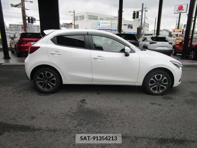 Mazda DEMIO 2015-01 202771-4