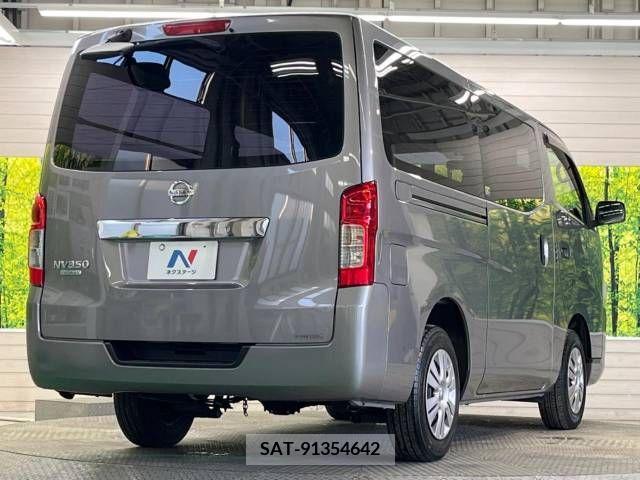 Nissan NV350 Caravan 2016-07 317428-17