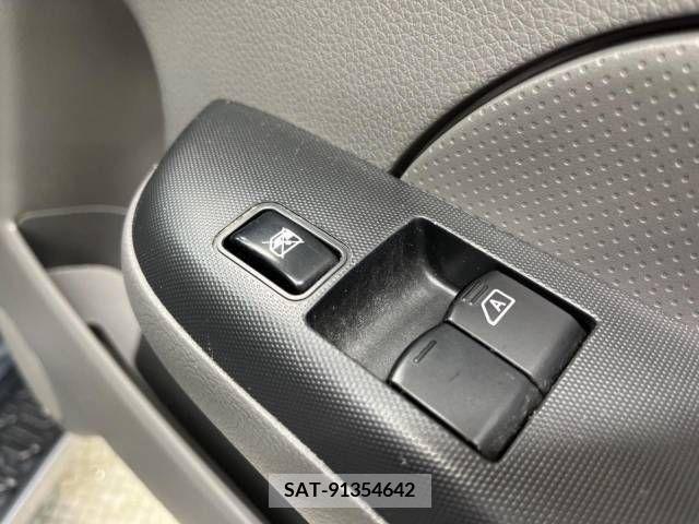 Nissan NV350 Caravan 2016-07 317428-6