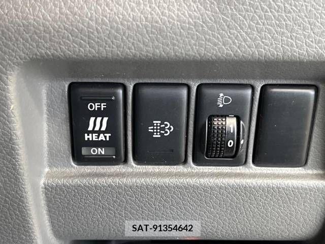 Nissan NV350 Caravan 2016-07 317428-3