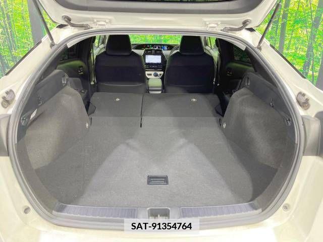 Toyota PRIUS 2016-06 346497-10