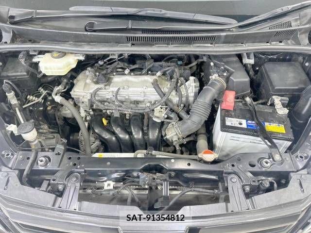 Toyota NOAH 2016-11 392814-18
