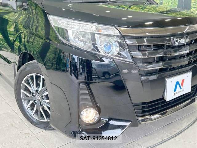 Toyota NOAH 2016-11 392814-12