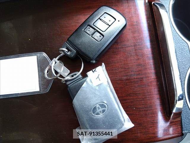 Toyota VELLFIRE 2015-04 288175-18