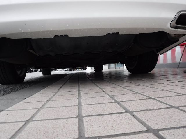 Toyota CROWN SEDAN 2013-04 23983-7