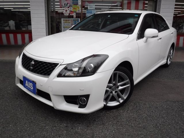 Toyota CROWN SEDAN 2013-04 23983-0