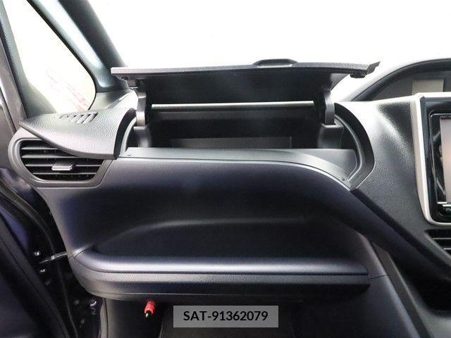 Toyota NOAH 2015-11 201811-16