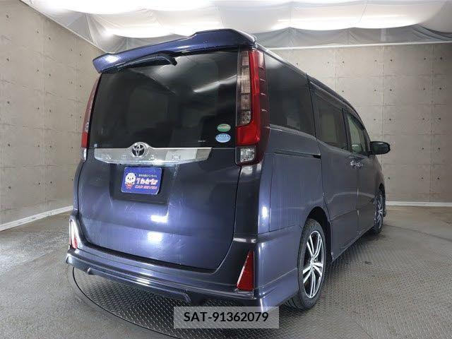 Toyota NOAH 2015-11 201811-1