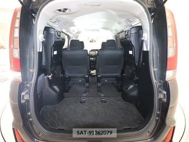 Toyota NOAH 2015-11 201811-9