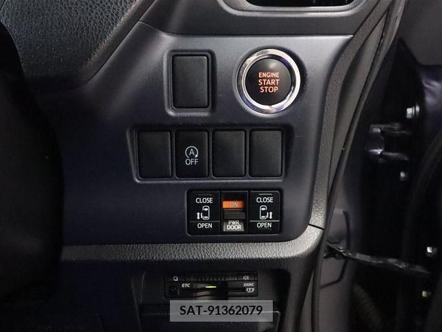 Toyota NOAH 2015-11 201811-12