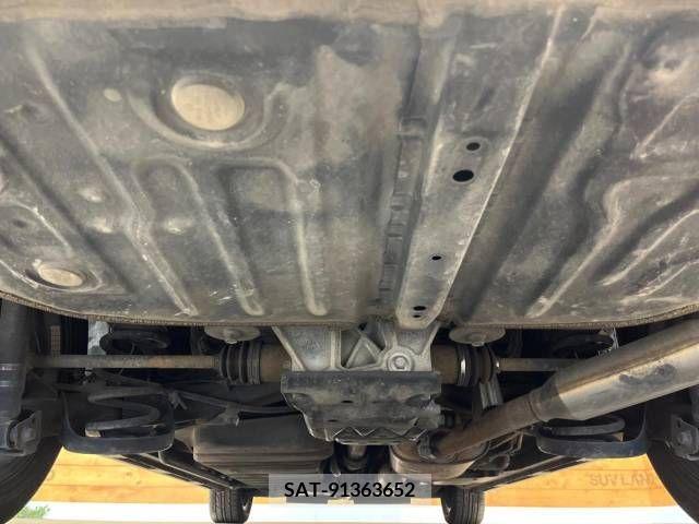 Toyota VOXY 2018-03 321713-19