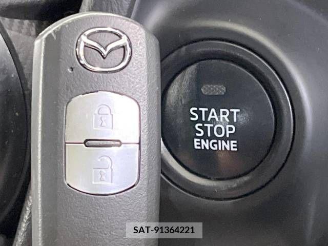 Mazda MAZDA2 2019-10 380050-6