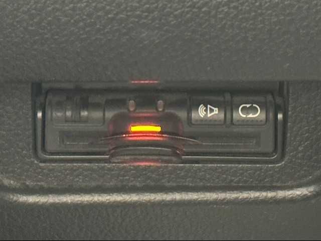 Nissan X-TRAIL 2011-01 25143-6