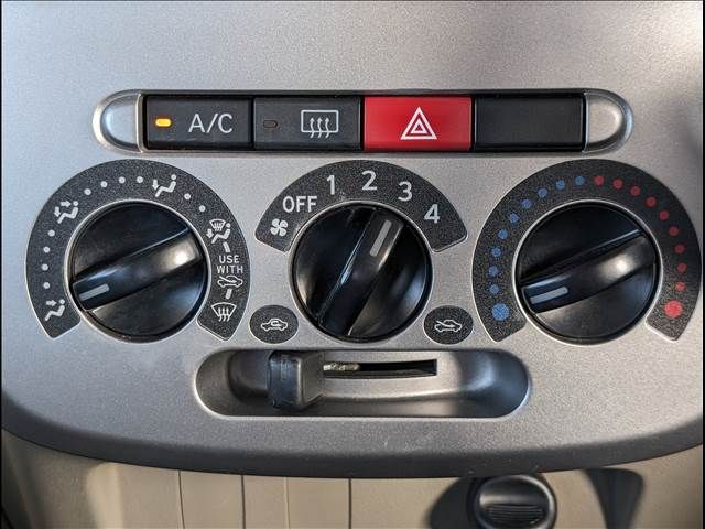 Daihatsu TANTO 2010-06 28334-13