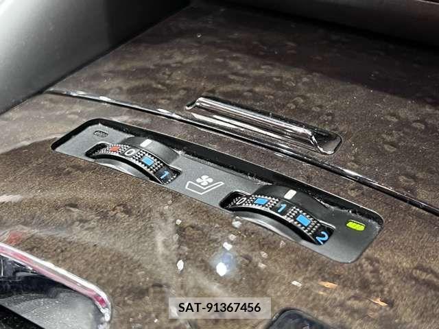 Lexus IS 2010-11 354181-6