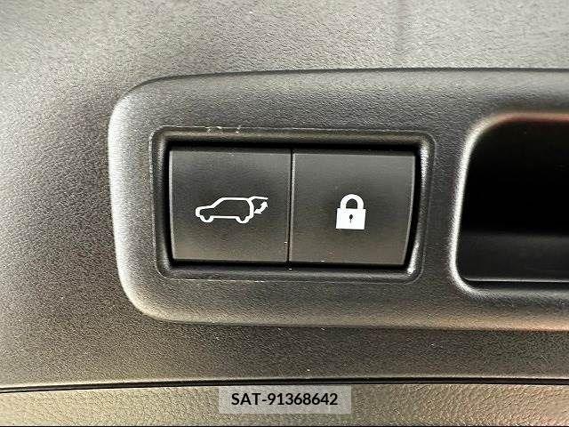 Lexus UX 2018-12 225553-5