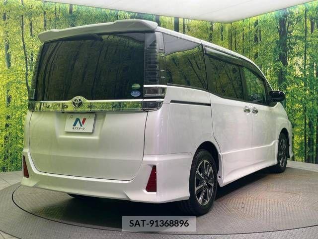 Toyota VOXY 2017-12 395001-18
