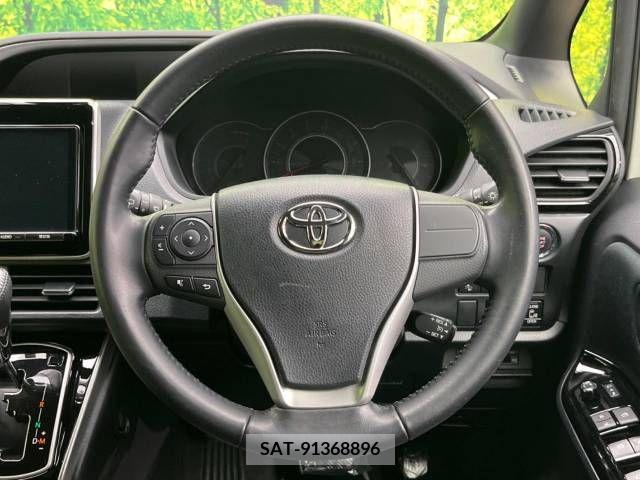 Toyota VOXY 2017-12 395001-12