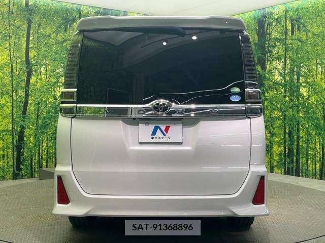 Toyota VOXY 2017-12 395001-16