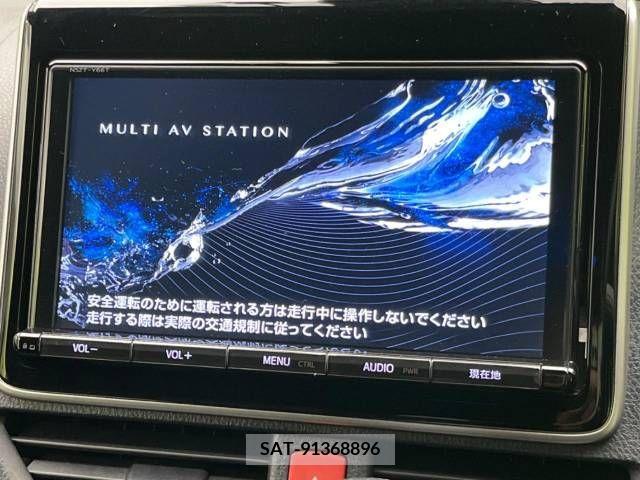 Toyota VOXY 2017-12 395001-5