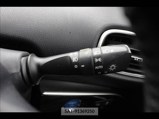 Toyota PRIUS 2017-01 330713-29