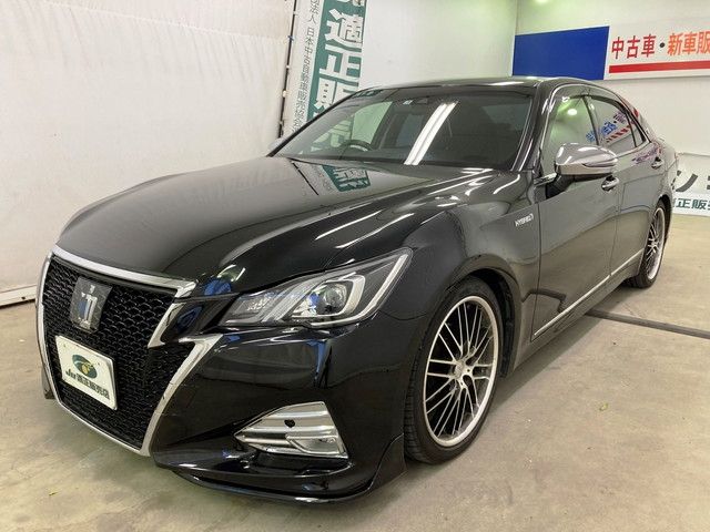 Toyota CROWN SEDAN 2017-01 28944-3